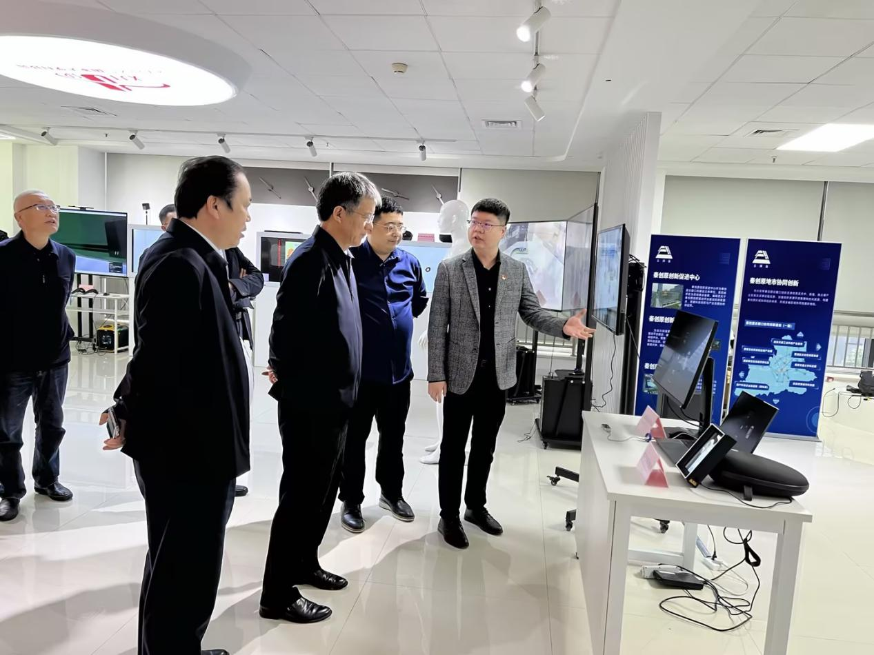 陜西省委副秘書長、省委軍民融合辦常務(wù)副主任尹清遼一行蒞臨中陜核集團調(diào)研指導(dǎo)工作 陜西省委副秘書長、省委軍民融合辦常務(wù)副主任尹清遼一行蒞臨中陜核集團調(diào)研指導(dǎo)工作